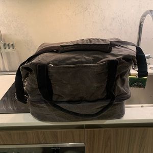 Lo & Sons The Catalina Deluxe Grey